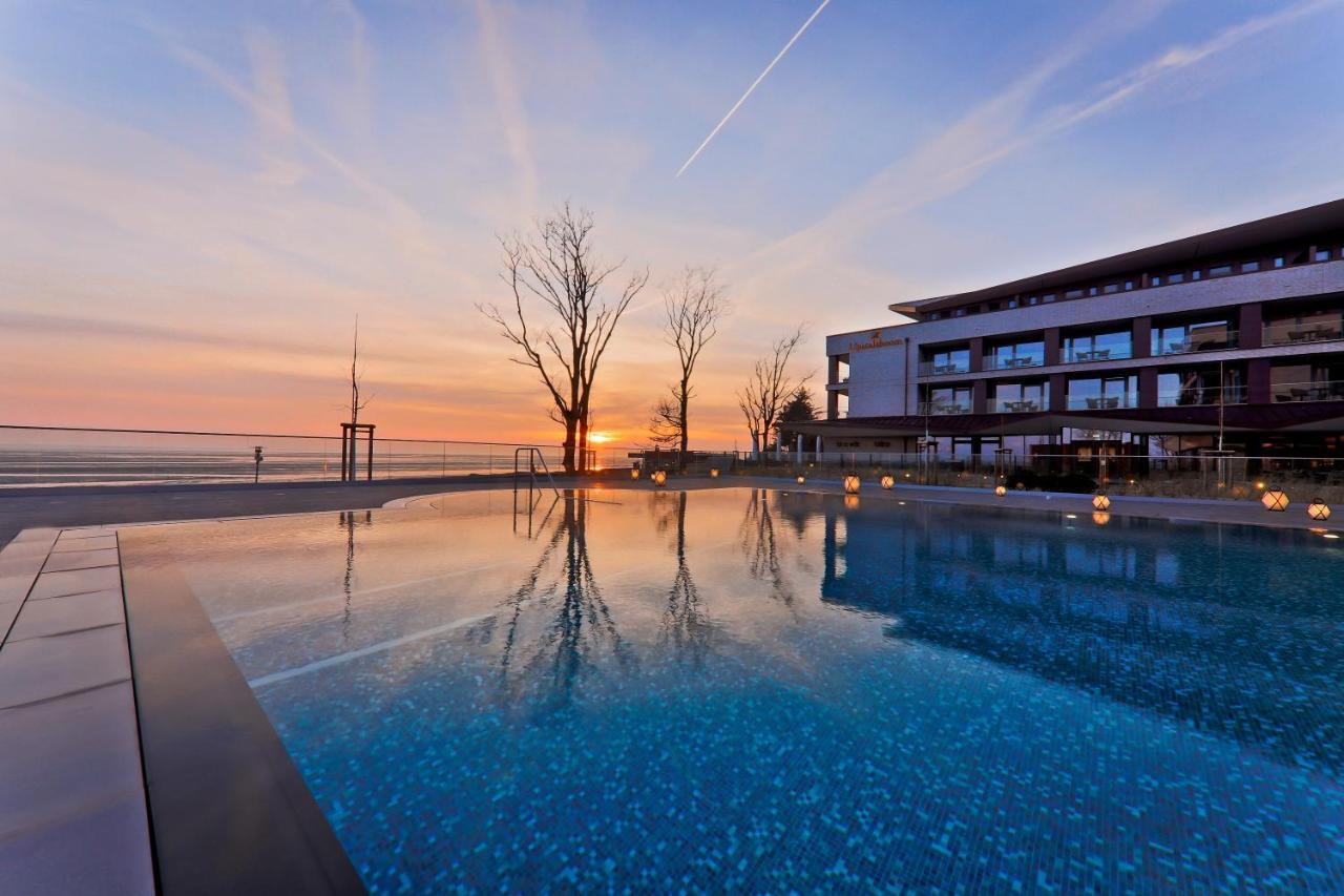 Upstalsboom Wyk Auf Foehr Hotel Exterior photo